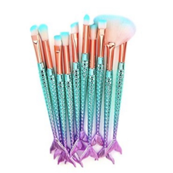11 Piece Mermaid Makeup Brush Set - Picture 2 of 6